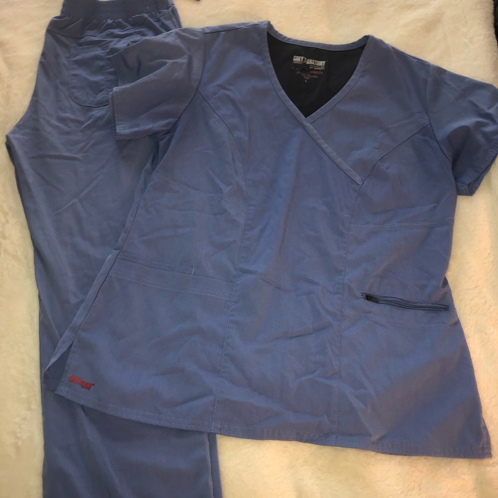 *NEW* Greys Aantomy Scrubs